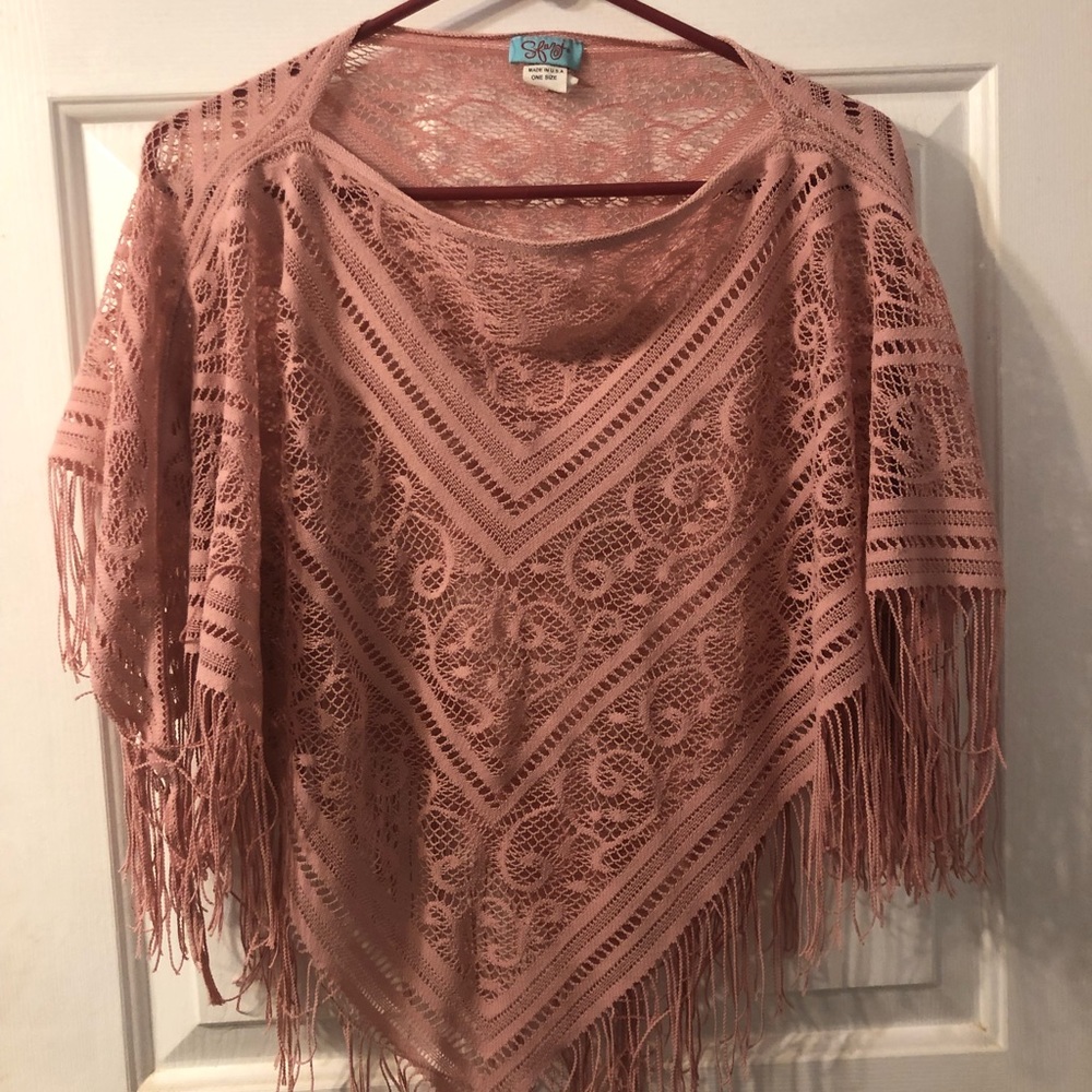 Poncho? I think that’s what it is :)